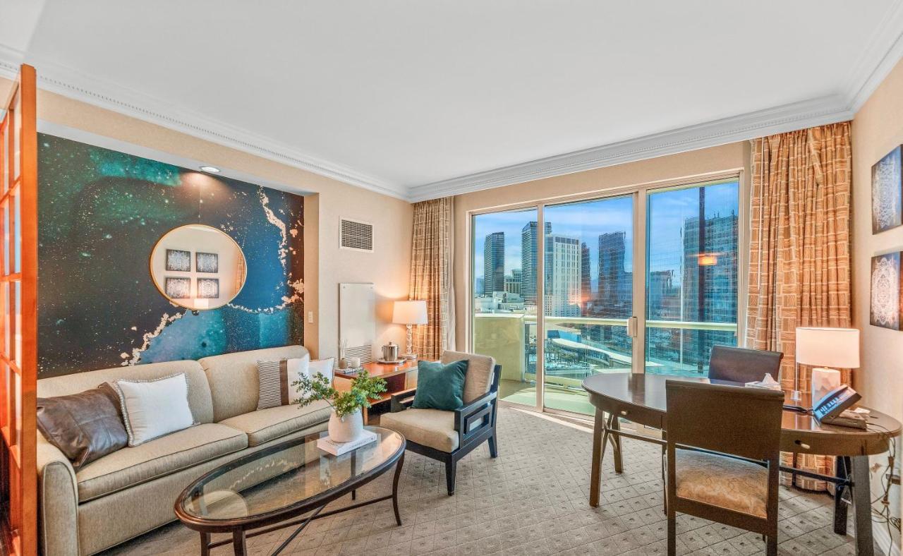 Balcony Full Strip View Suite Mgm Signature Free Valet Las Vegas Ngoại thất bức ảnh